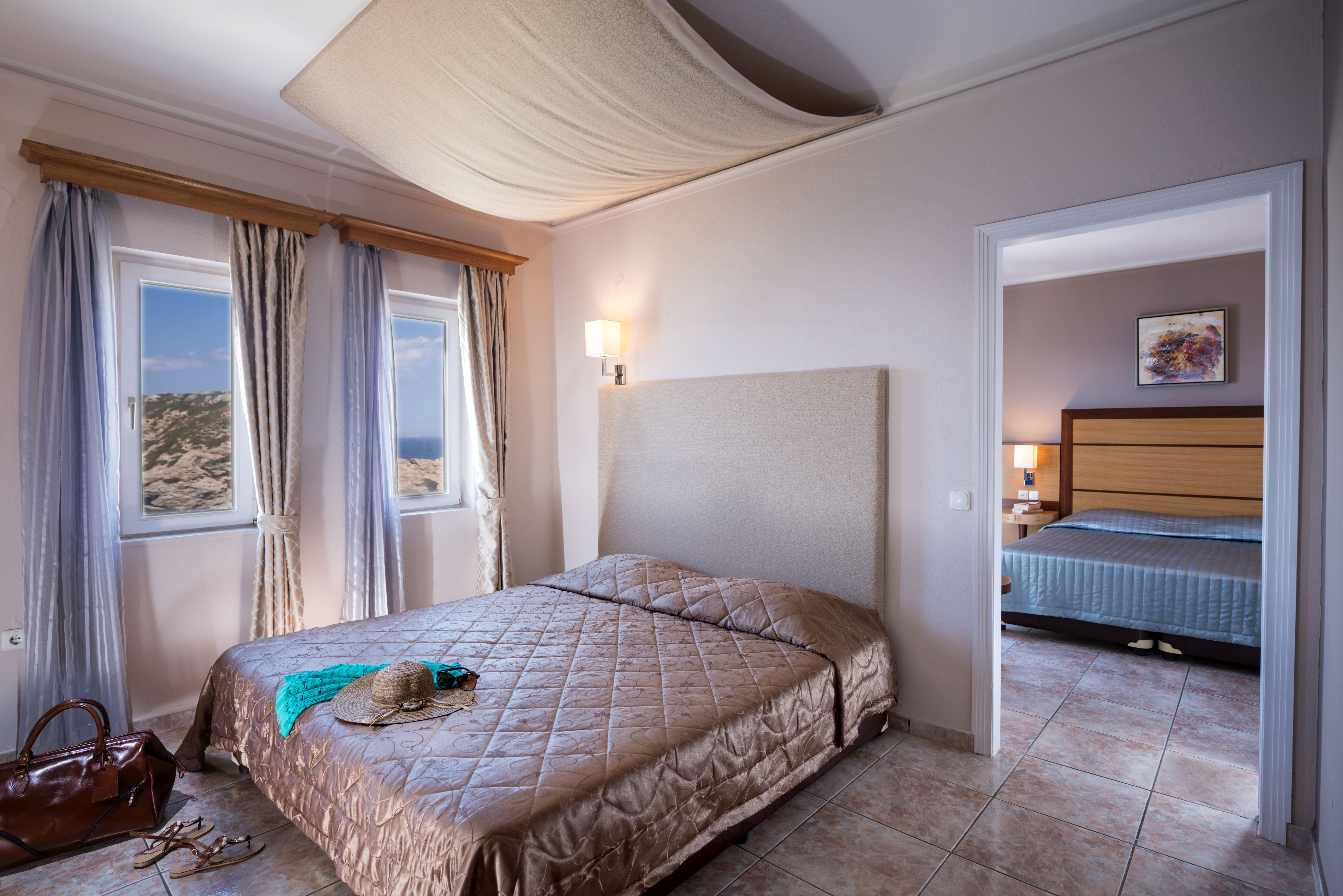 Family 2 rooms. Афина Палас 5 Крит. Athina Palace 5 Греция Крит Ираклион. Греция семейные номера. CHC Athina Palace Resort & Spa Double Room Sea view all inclusive 1880 Euro.